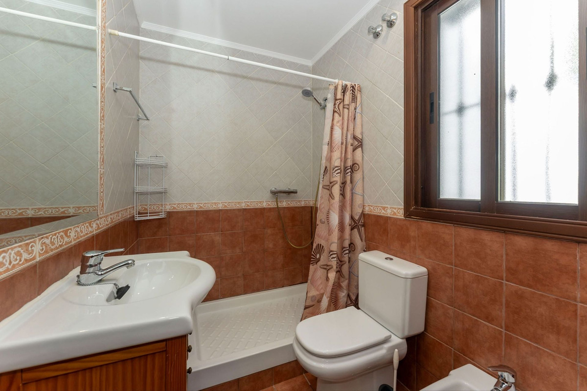 Se vende Villa - Chalet de 2 dormitorios en Costa Del Sol, Málaga, España