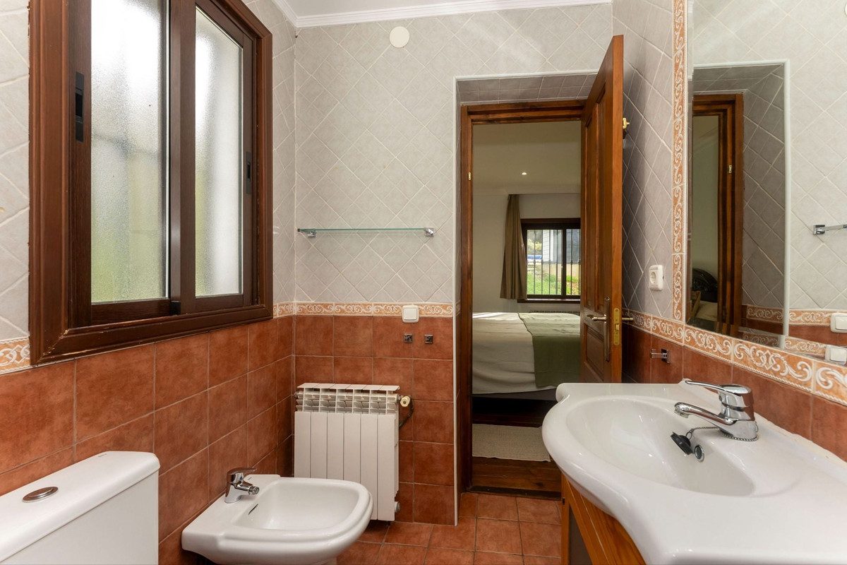 Se vende Villa - Chalet de 2 dormitorios en Costa Del Sol, Málaga, España
