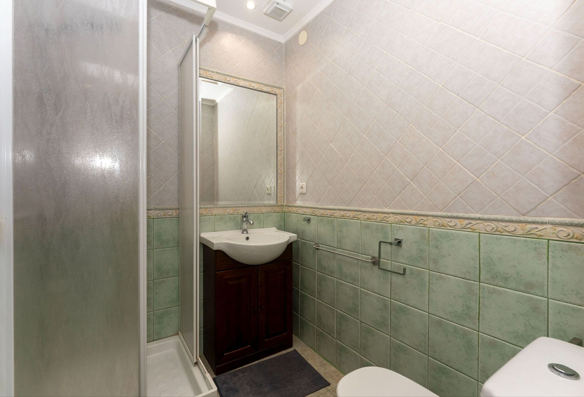 Se vende Villa - Chalet de 2 dormitorios en Costa Del Sol, Málaga, España