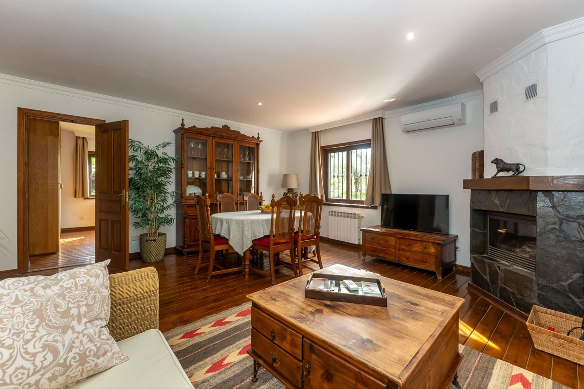 Se vende Villa - Chalet de 2 dormitorios en Costa Del Sol, Málaga, España