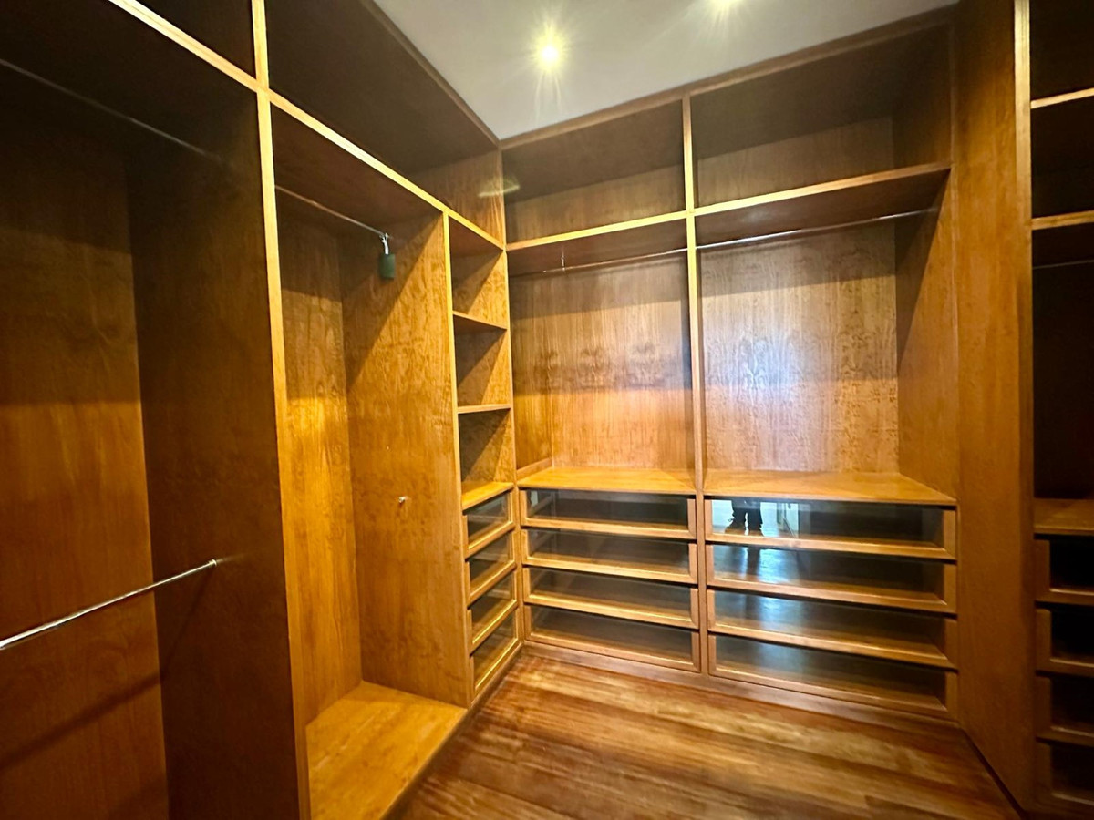 Se vende Villa - Chalet de 4 dormitorios en Costa Del Sol, Málaga, España