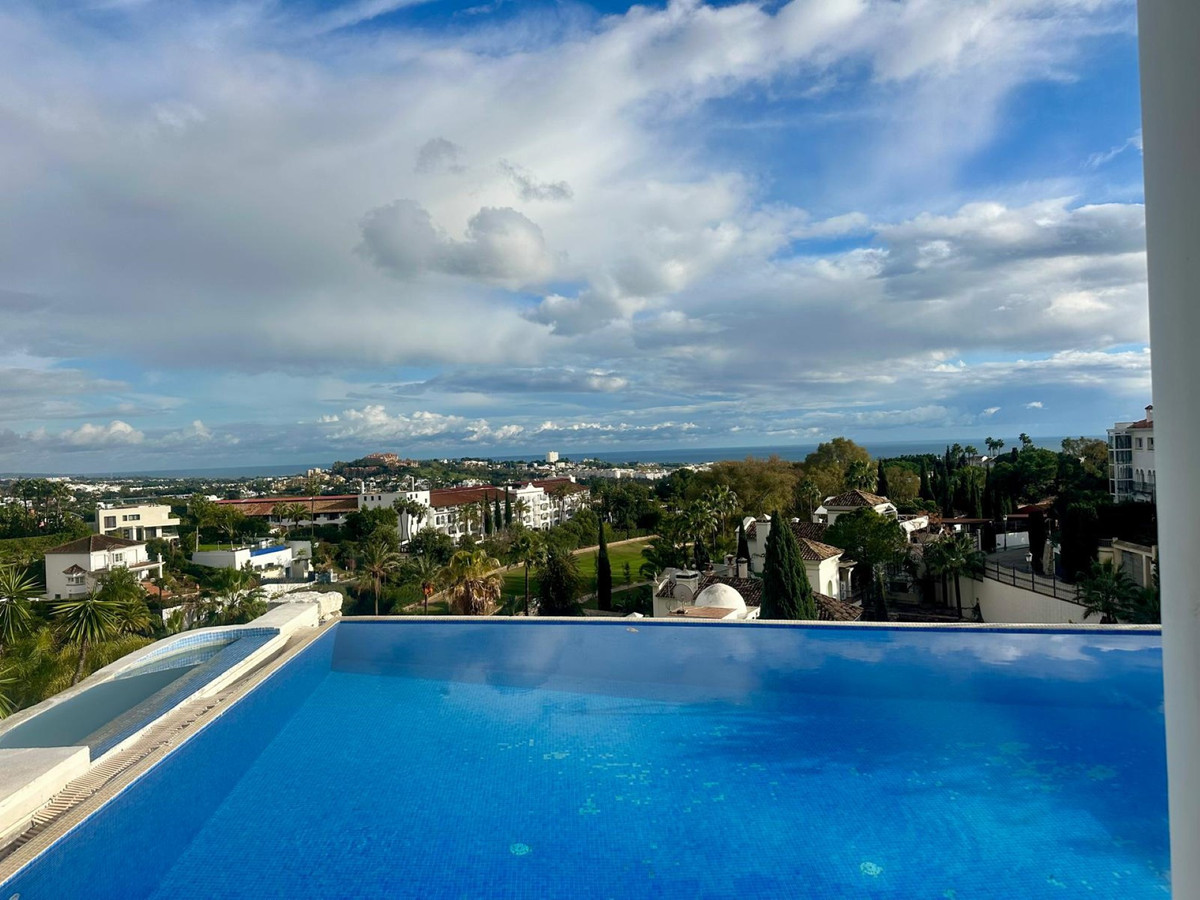 Se vende Villa - Chalet de 4 dormitorios en Costa Del Sol, Málaga, España