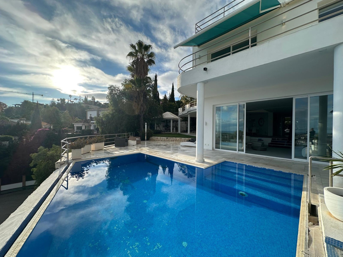 Se vende Villa - Chalet de 4 dormitorios en Costa Del Sol, Málaga, España