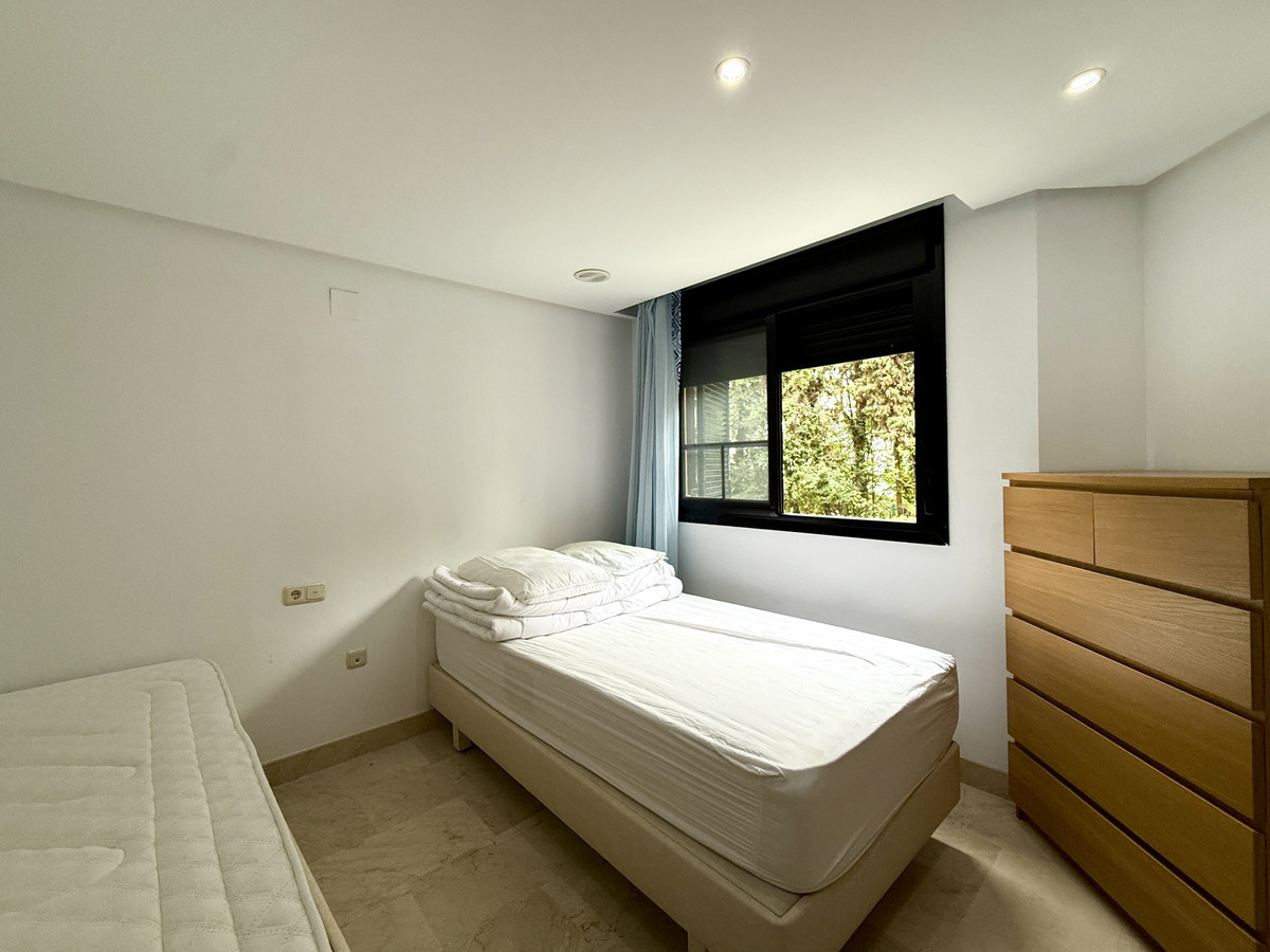 2 Bed Apartment for sale in Puerto Banús Costa Del Sol, Málaga, Spain