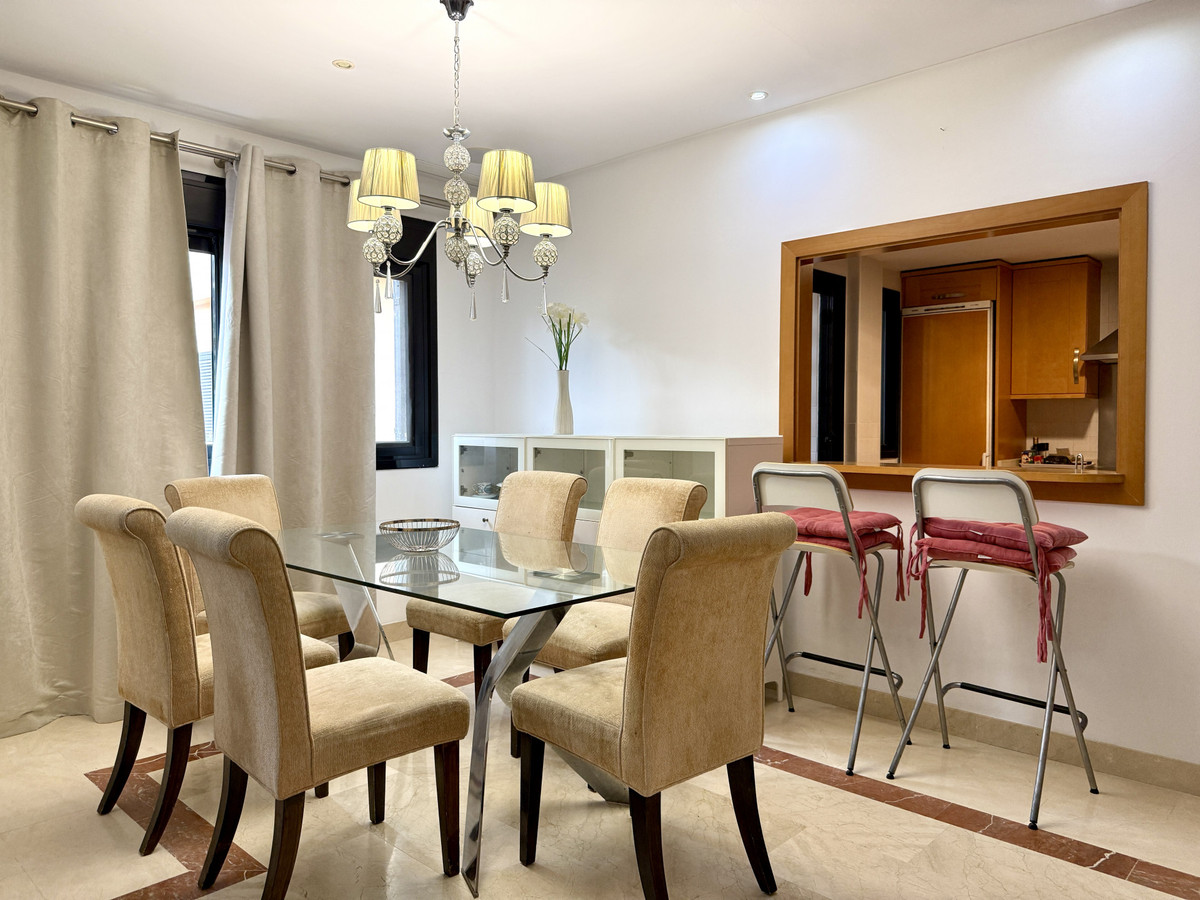 2 Bed Apartment for sale in Puerto Banús Costa Del Sol, Málaga, Spain