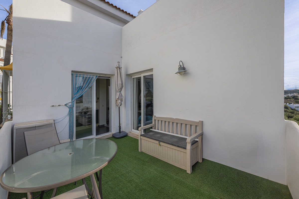 2 Bed Apartment for sale in Estepona Costa Del Sol, Málaga, Spain