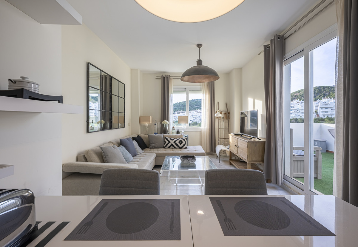 2 Bed Apartment for sale in Estepona Costa Del Sol, Málaga, Spain