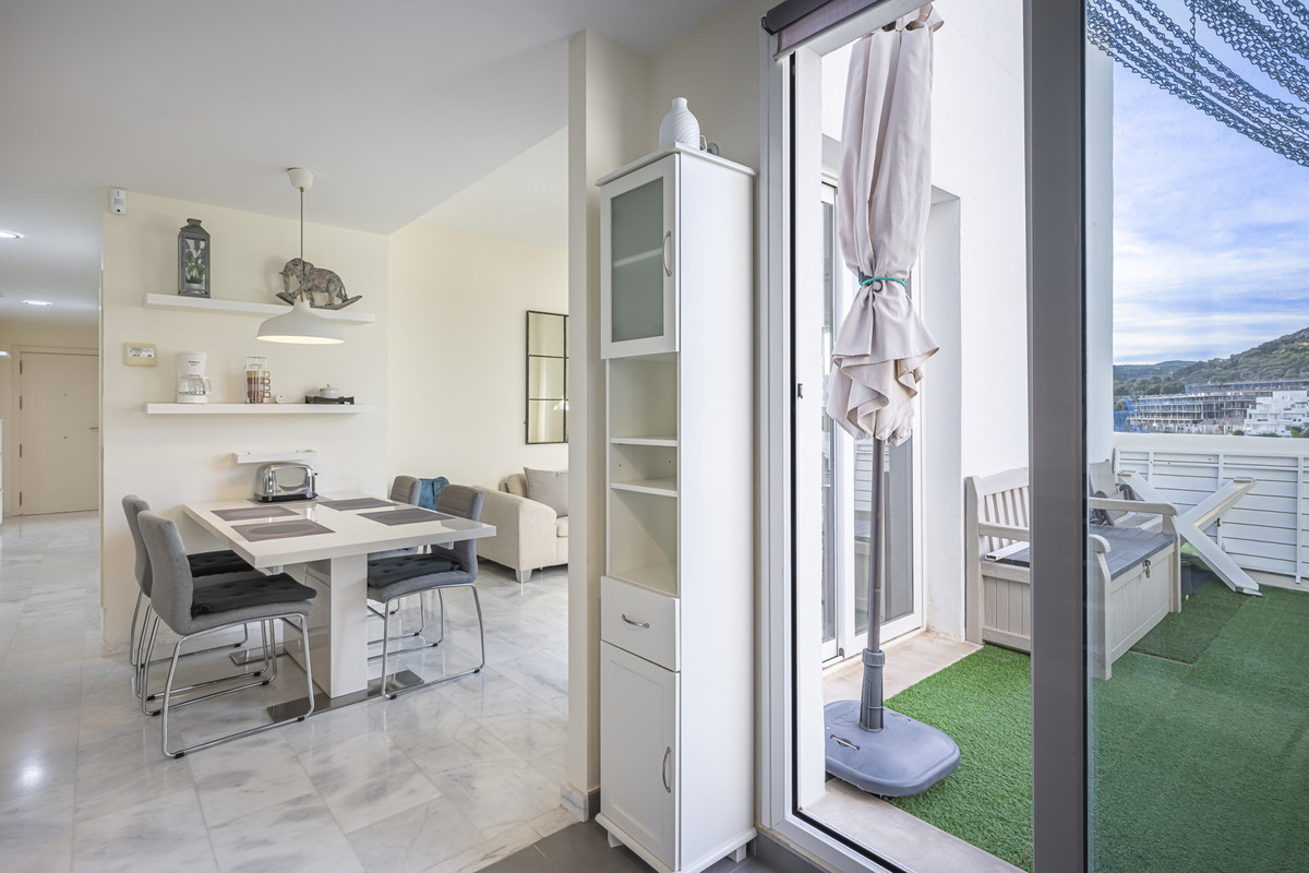 2 Bed Apartment for sale in Estepona Costa Del Sol, Málaga, Spain