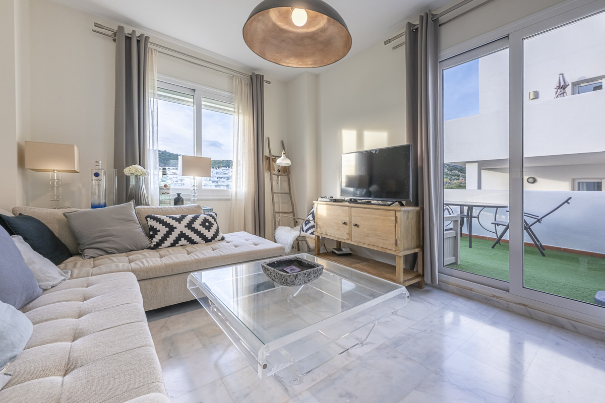 2 Bed Apartment for sale in Estepona Costa Del Sol, Málaga, Spain