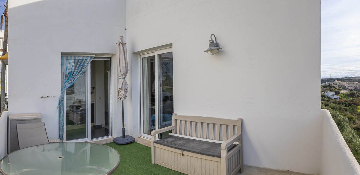 2 Bed Apartment for sale in Estepona Costa Del Sol, Málaga, Spain
