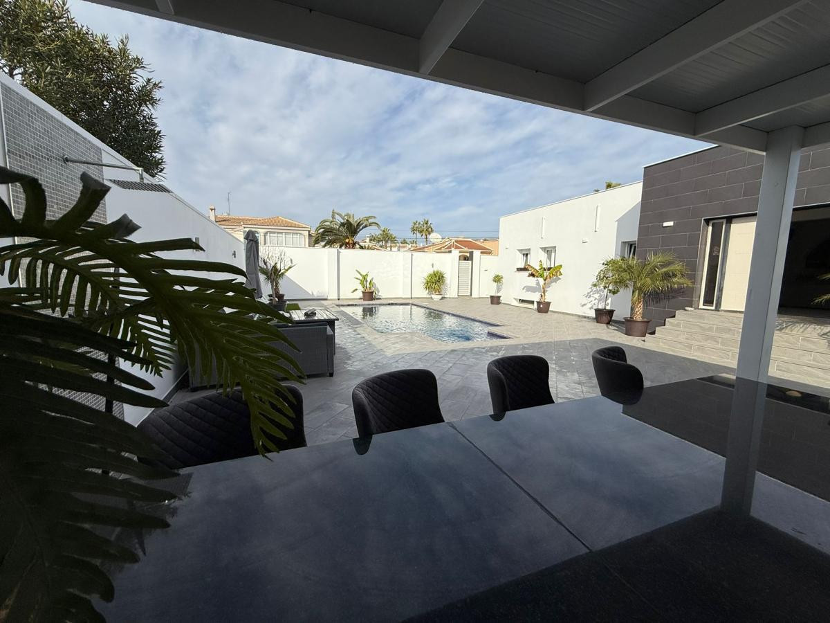 5 Bed Townhouse for sale in Ciudad Quesada Costa Blanca, Alicante, Spain