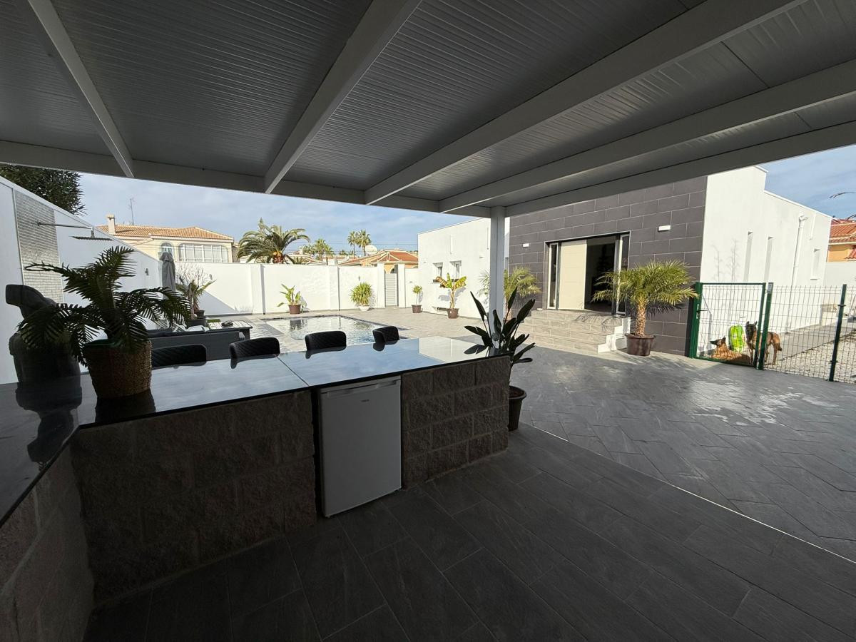 5 Bed Townhouse for sale in Ciudad Quesada Costa Blanca, Alicante, Spain