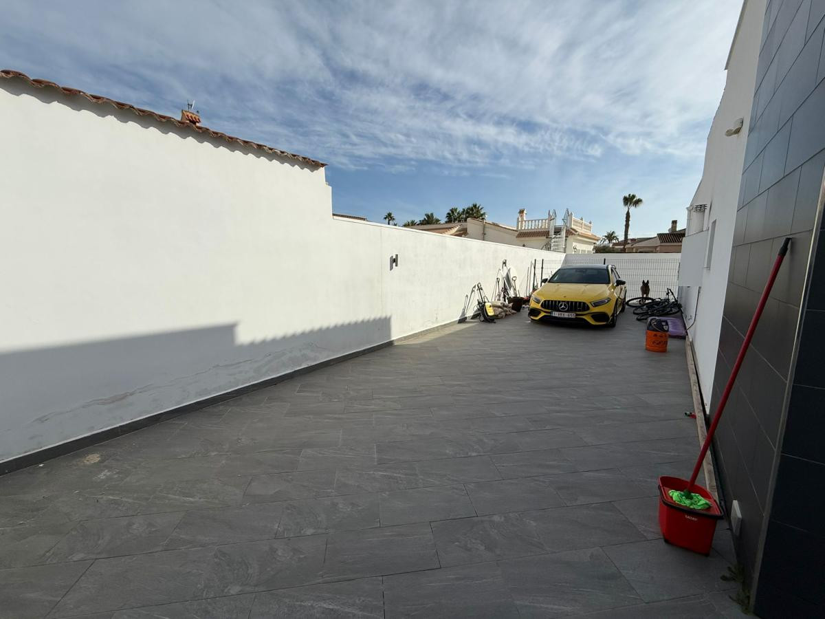 5 Bed Townhouse for sale in Ciudad Quesada Costa Blanca, Alicante, Spain