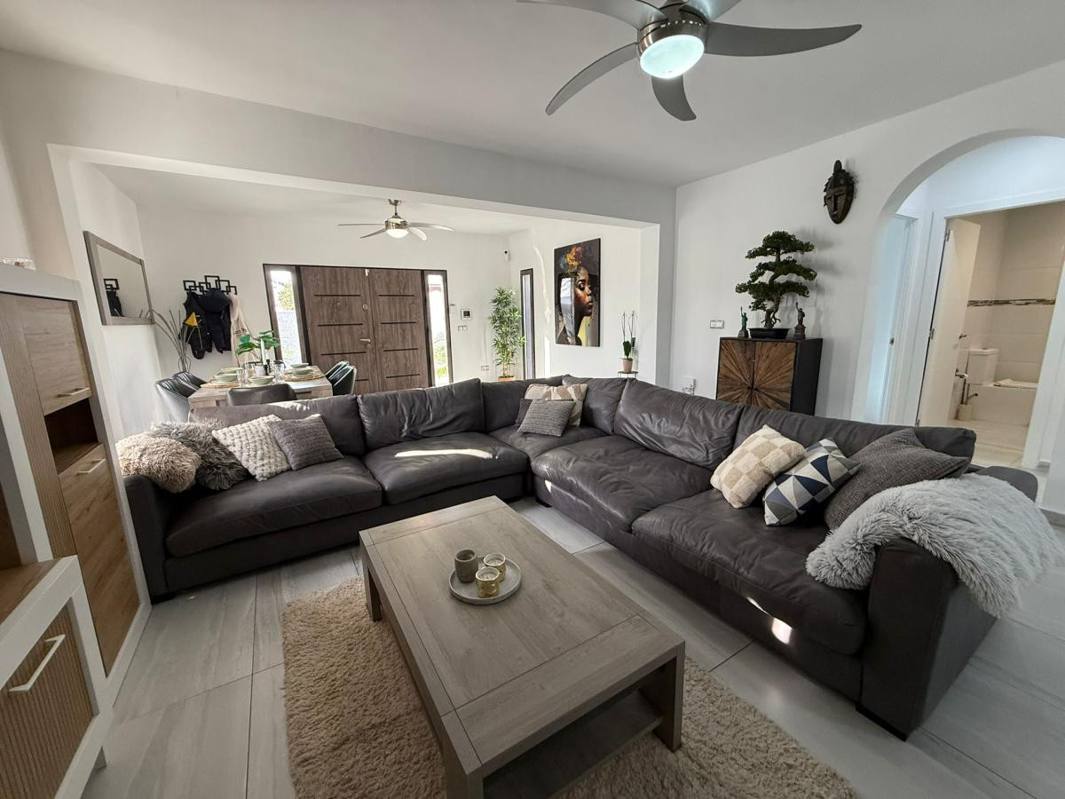 5 Bed Townhouse for sale in Ciudad Quesada Costa Blanca, Alicante, Spain