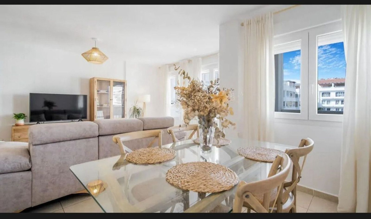 3 Bed Apartment for sale in Nueva Andalucía Costa Del Sol, Málaga, Spain
