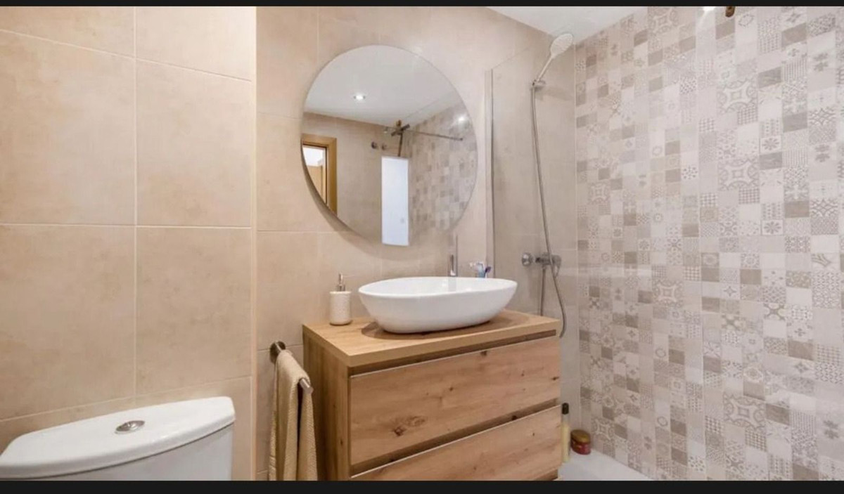 3 Bed Apartment for sale in Nueva Andalucía Costa Del Sol, Málaga, Spain