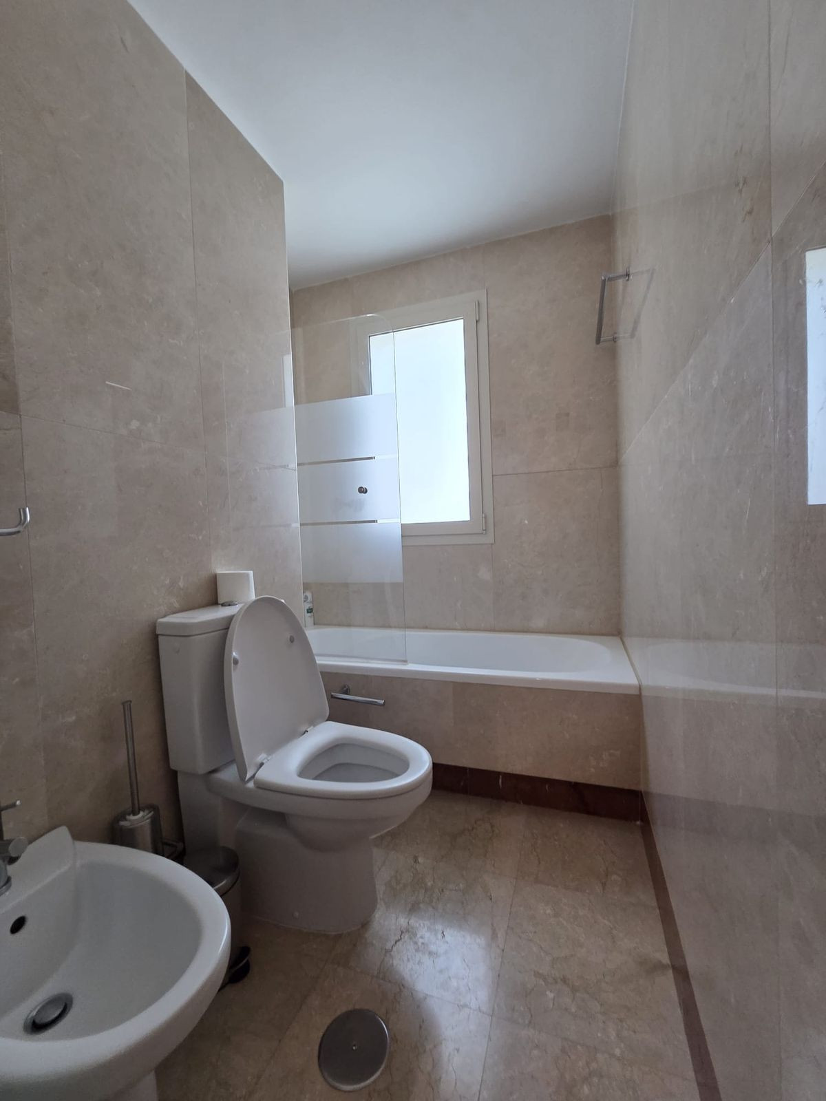 3 Bed Apartment for sale in Sierra Blanca Costa Del Sol, Málaga, Spain