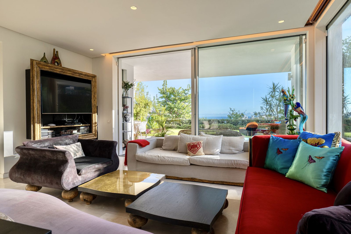 3 Bed Apartment for sale in Ojén Costa Del Sol, Málaga, Spain