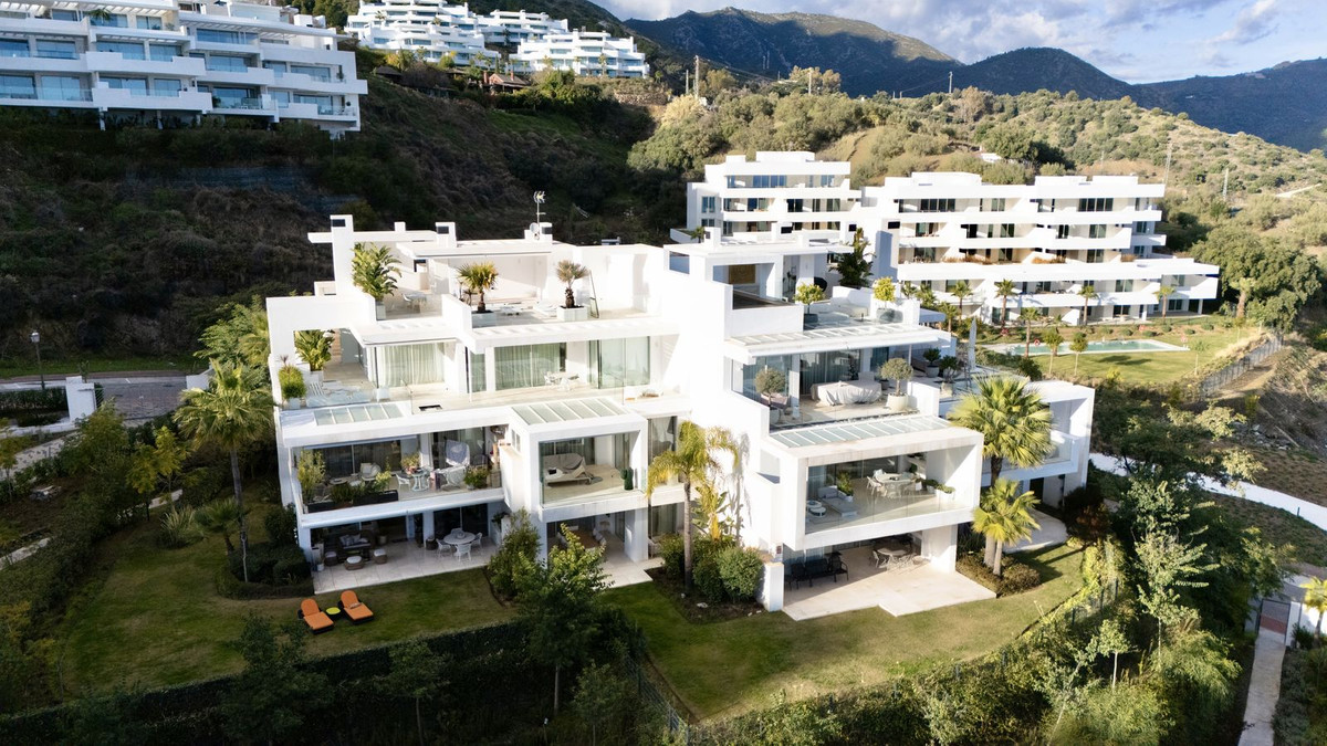 3 Bed Apartment for sale in Ojén Costa Del Sol, Málaga, Spain