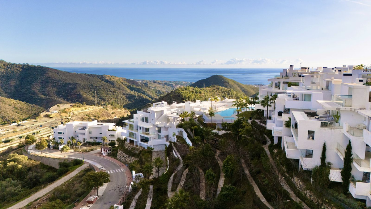 3 Bed Apartment for sale in Ojén Costa Del Sol, Málaga, Spain