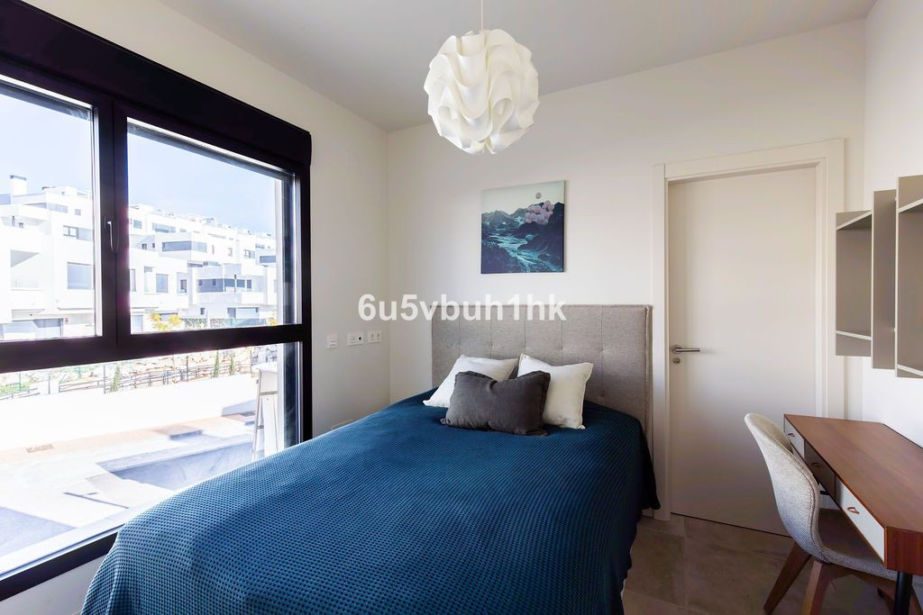 Se vende Apartamento Planta Baja de 3 dormitorios en Costa Del Sol, Málaga, España