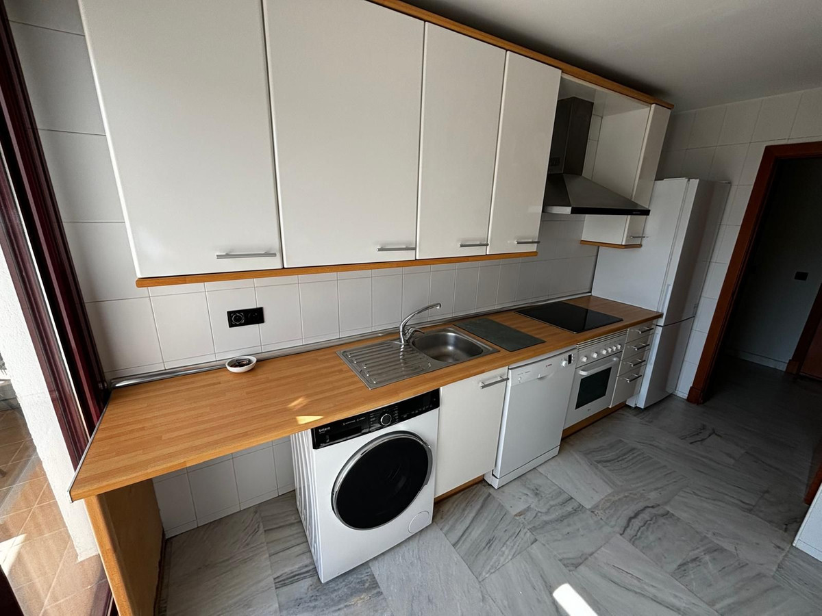 1 Bed Apartment for sale in Benahavís Costa Del Sol, Málaga, Spain