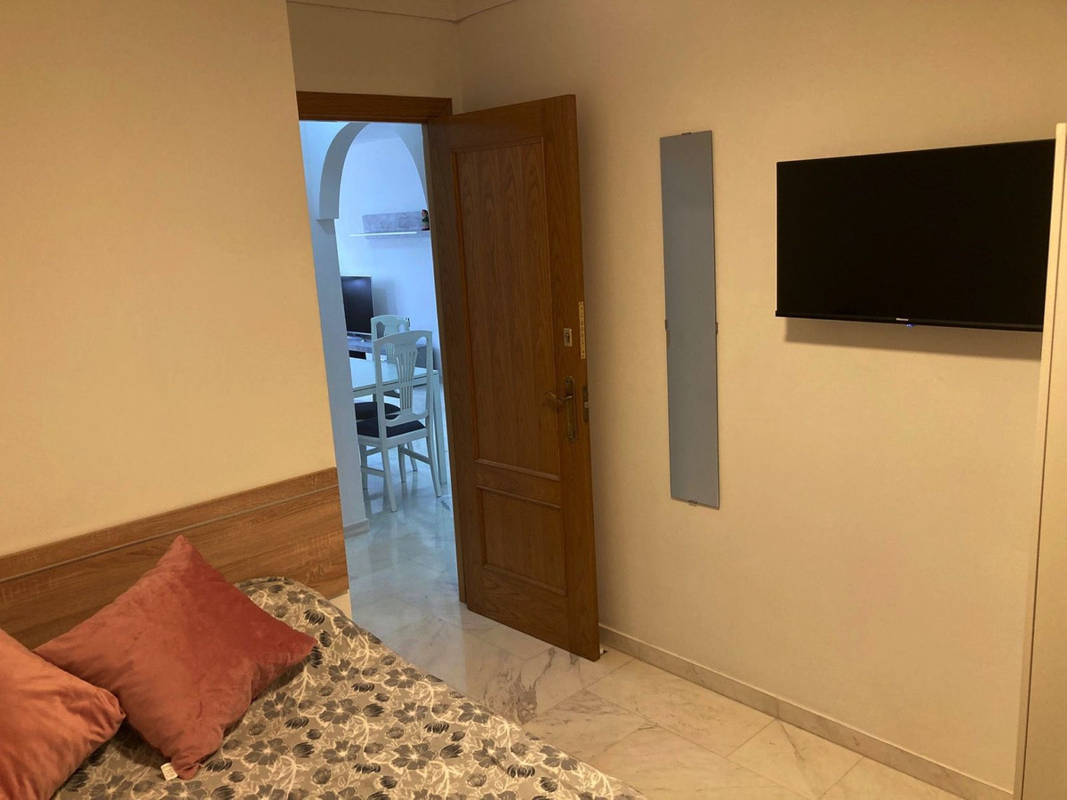 3 Bed Apartment for sale in Estepona Costa Del Sol, Málaga, Spain