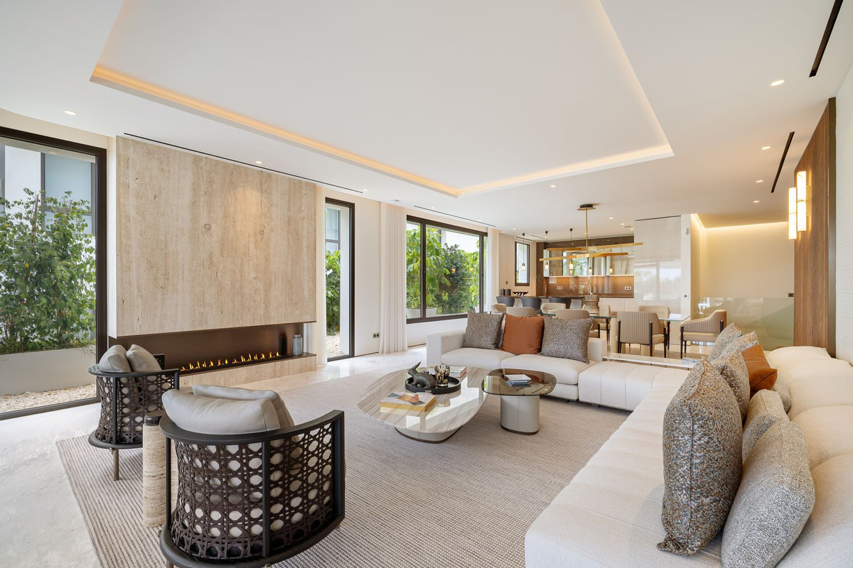 Se vende Apartamento Planta Baja de 5 dormitorios en Costa Del Sol, Málaga, España
