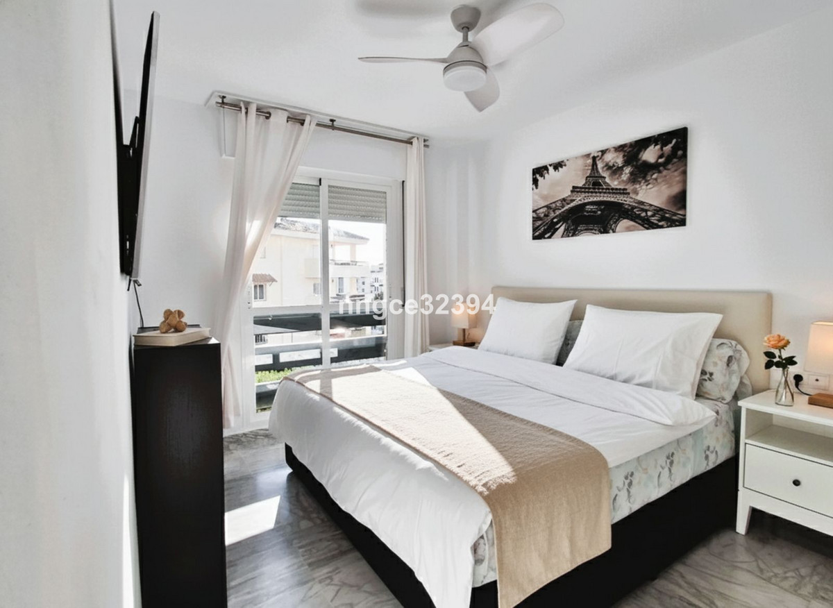 2 Bed Apartment for sale in Puerto Banús Costa Del Sol, Málaga, Spain