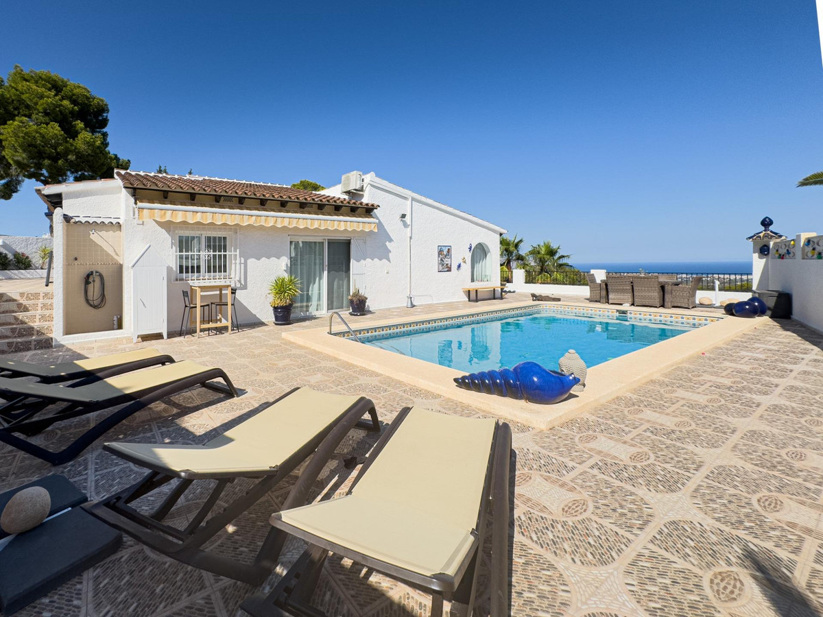 3 Bed Townhouse for sale in La Nucia Costa Blanca, Alicante, Spain