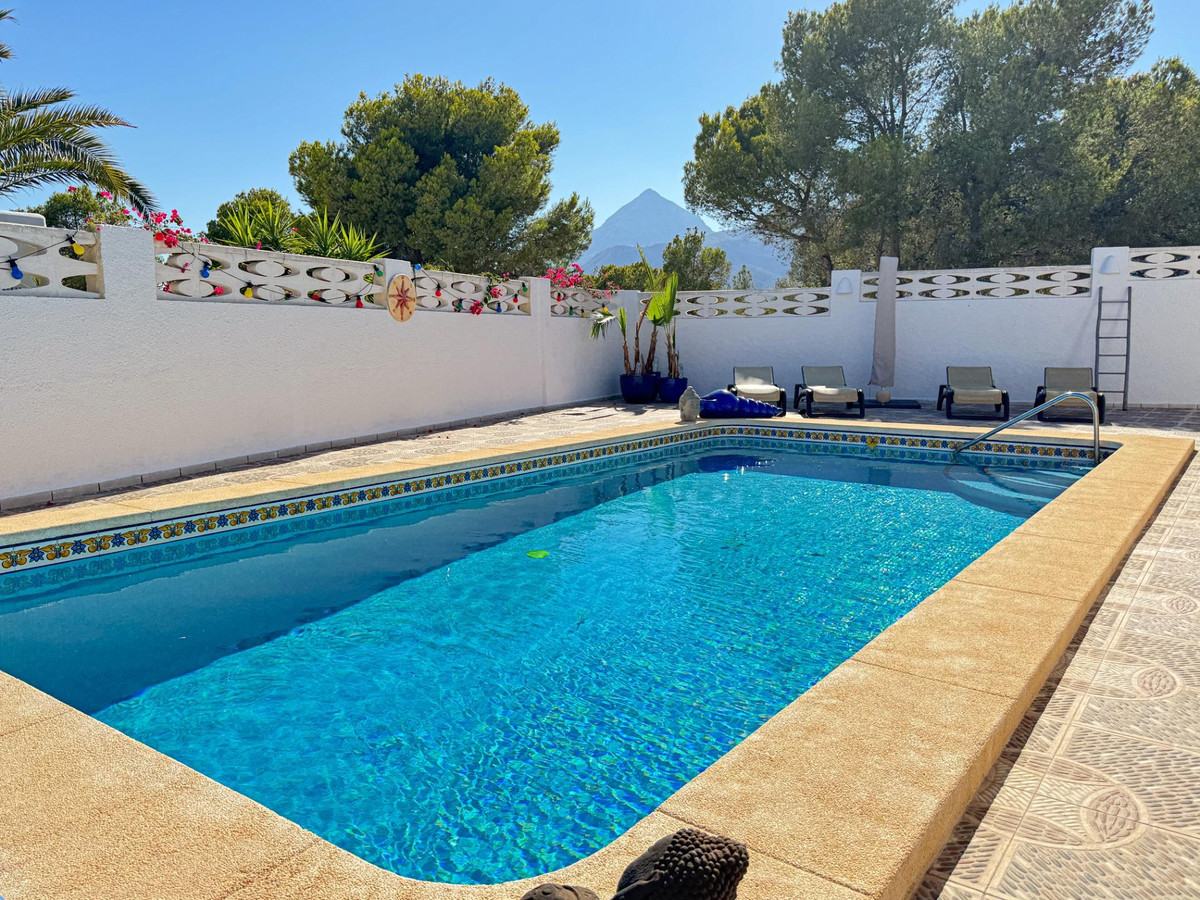 3 Bed Townhouse for sale in La Nucia Costa Blanca, Alicante, Spain