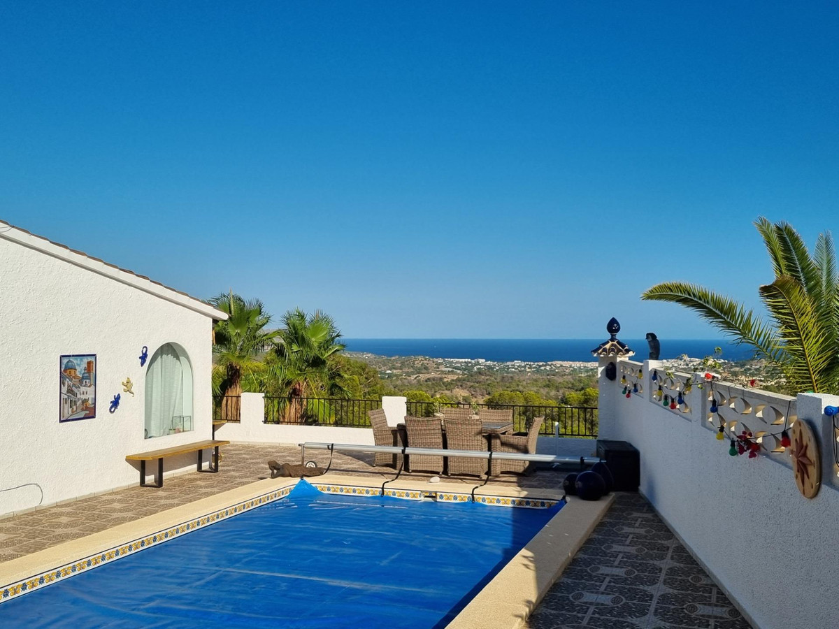 3 Bed Townhouse for sale in La Nucia Costa Blanca, Alicante, Spain