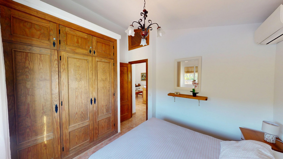 2 Bed Townhouse for sale in Frigiliana Costa Del Sol East, Málaga, Spain
