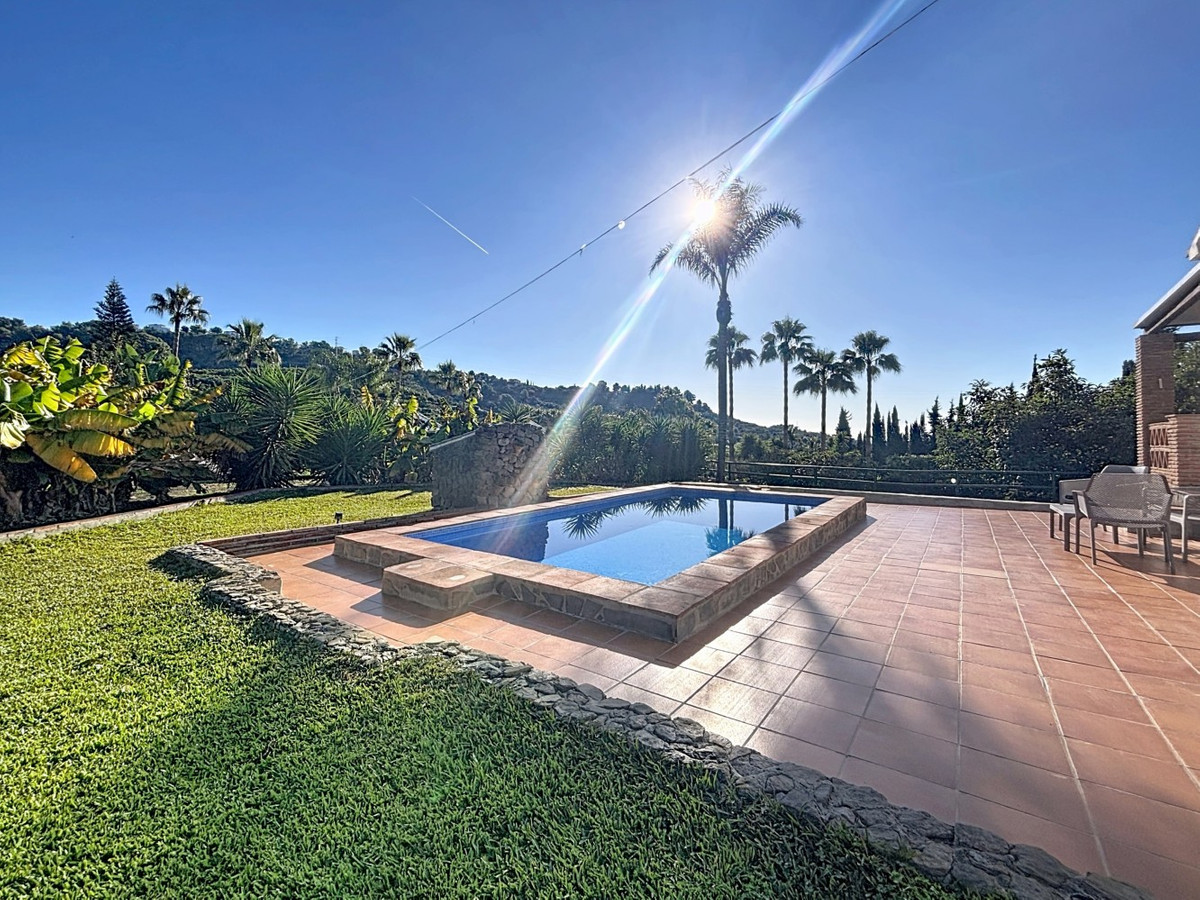 2 Bed Townhouse for sale in Frigiliana Costa Del Sol East, Málaga, Spain