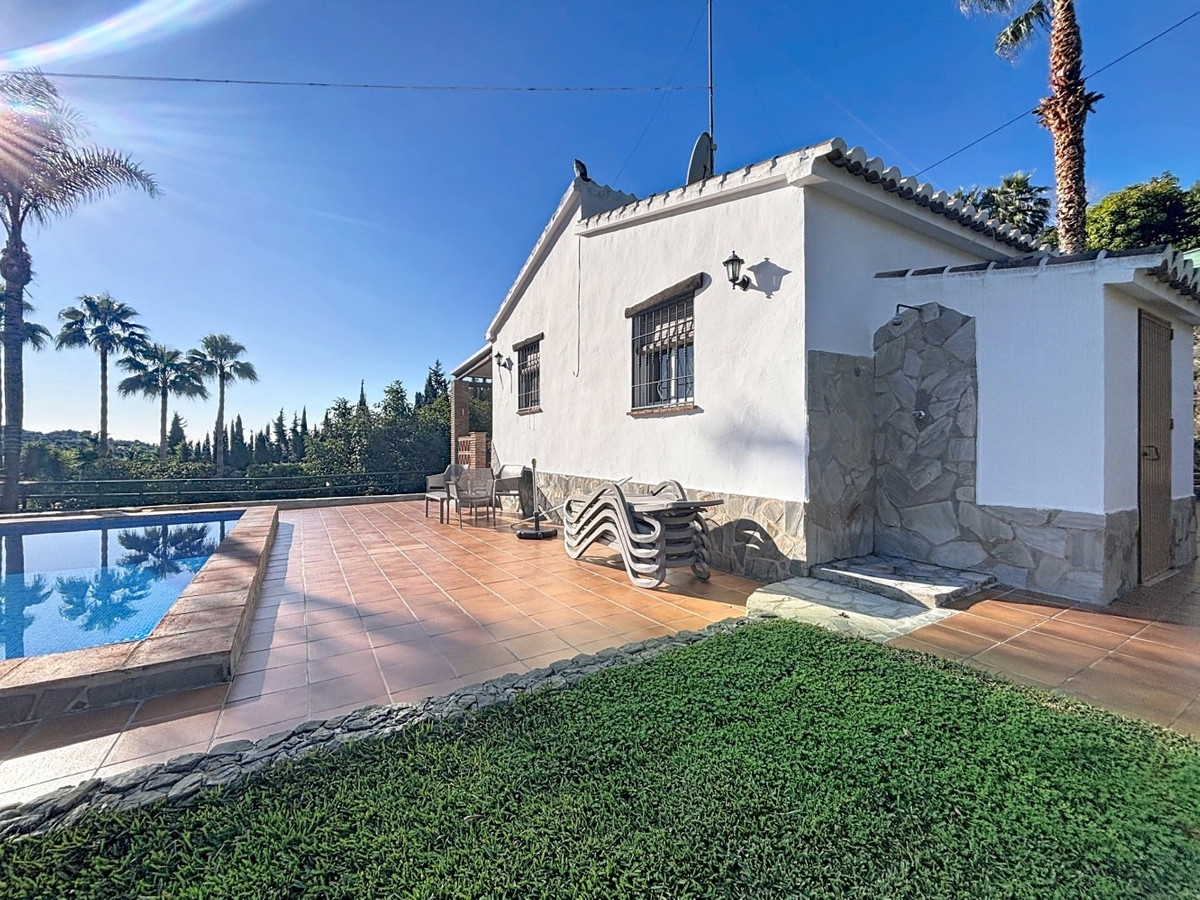 2 Bed Townhouse for sale in Frigiliana Costa Del Sol East, Málaga, Spain