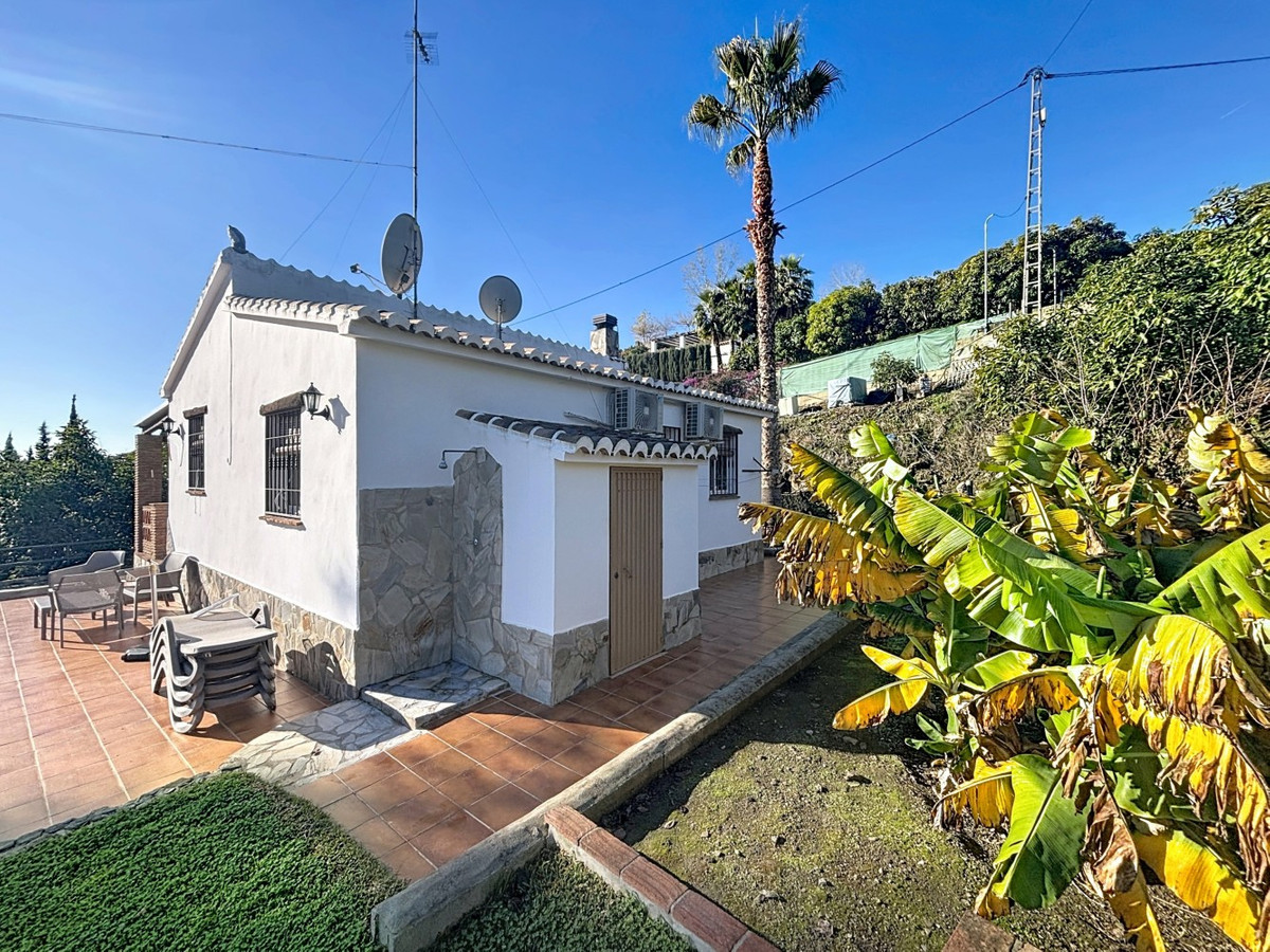 2 Bed Townhouse for sale in Frigiliana Costa Del Sol East, Málaga, Spain