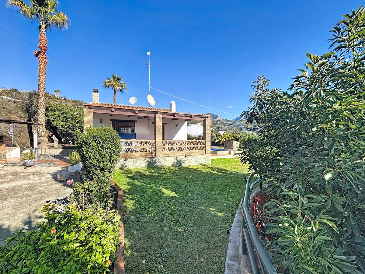 2 Bed Townhouse for sale in Frigiliana Costa Del Sol East, Málaga, Spain