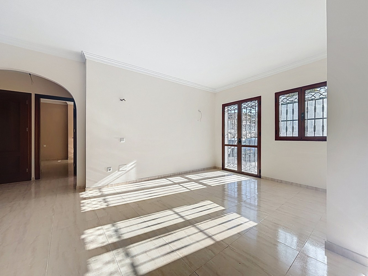 Se vende Villa - Chalet de 8 dormitorios en Costa Del Sol East, Málaga, España