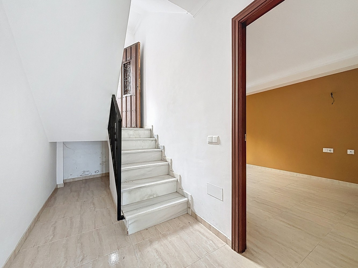 Se vende Villa - Chalet de 8 dormitorios en Costa Del Sol East, Málaga, España