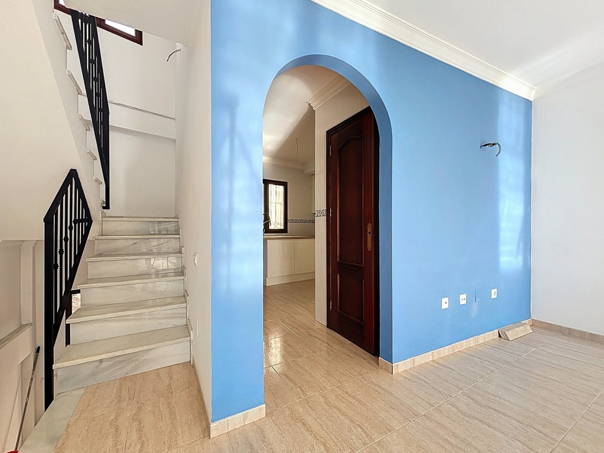 Se vende Villa - Chalet de 8 dormitorios en Costa Del Sol East, Málaga, España