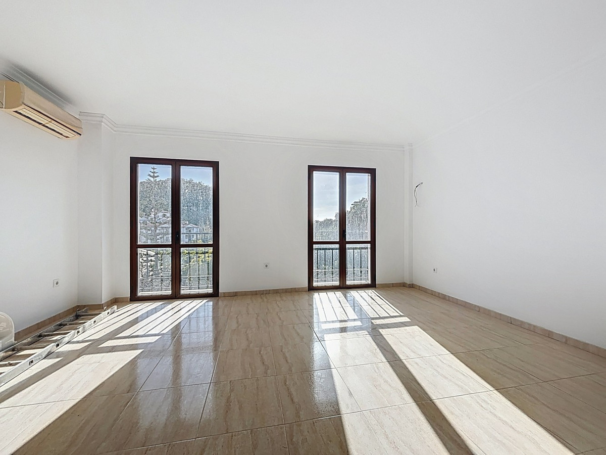 Se vende Villa - Chalet de 8 dormitorios en Costa Del Sol East, Málaga, España