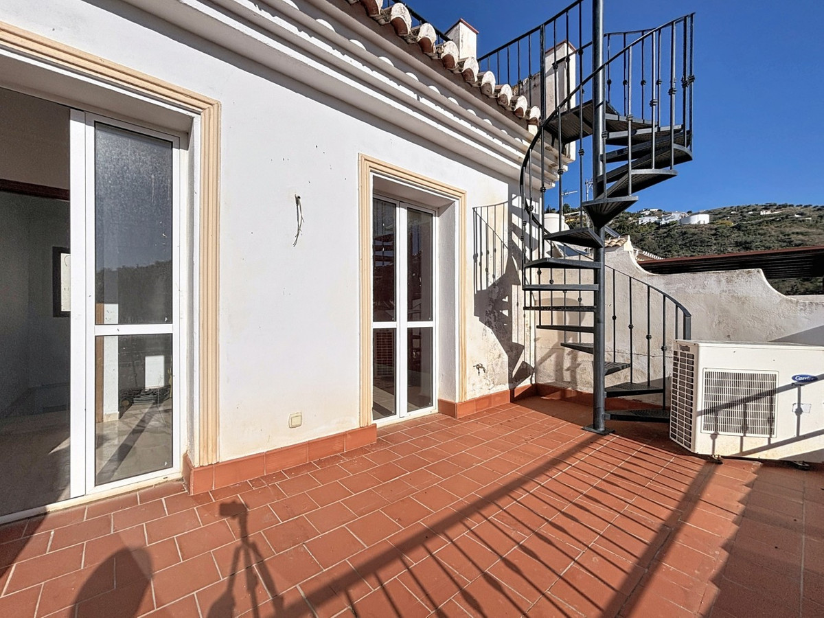 Se vende Villa - Chalet de 8 dormitorios en Costa Del Sol East, Málaga, España