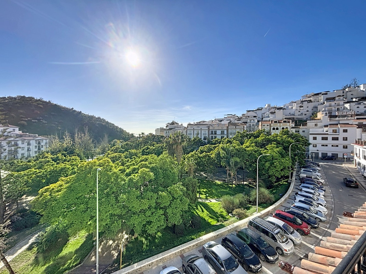 Se vende Villa - Chalet de 8 dormitorios en Costa Del Sol East, Málaga, España