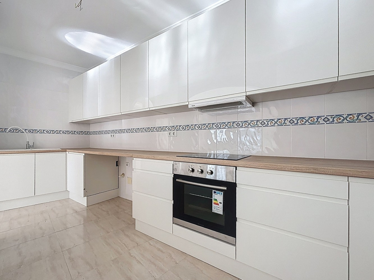 Se vende Villa - Chalet de 8 dormitorios en Costa Del Sol East, Málaga, España