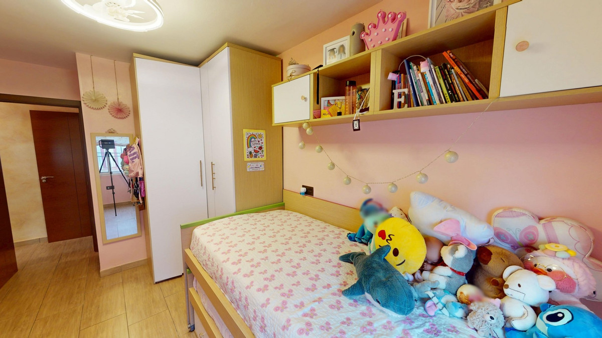 Se vende Apartamento Planta Media de 3 dormitorios en Costa Del Sol East, Málaga, España