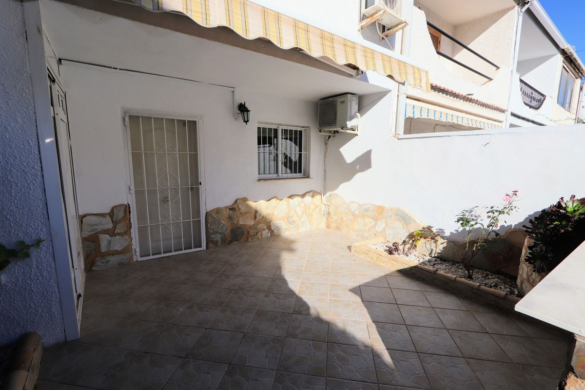 Se vende Pareada de 3 dormitorios en Costa Blanca, Alicante, España