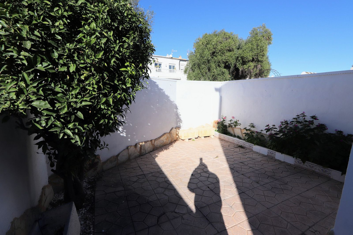 Se vende Pareada de 3 dormitorios en Costa Blanca, Alicante, España