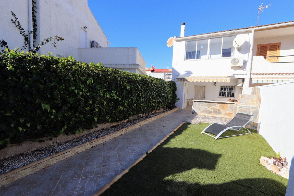 Se vende Pareada de 3 dormitorios en Costa Blanca, Alicante, España