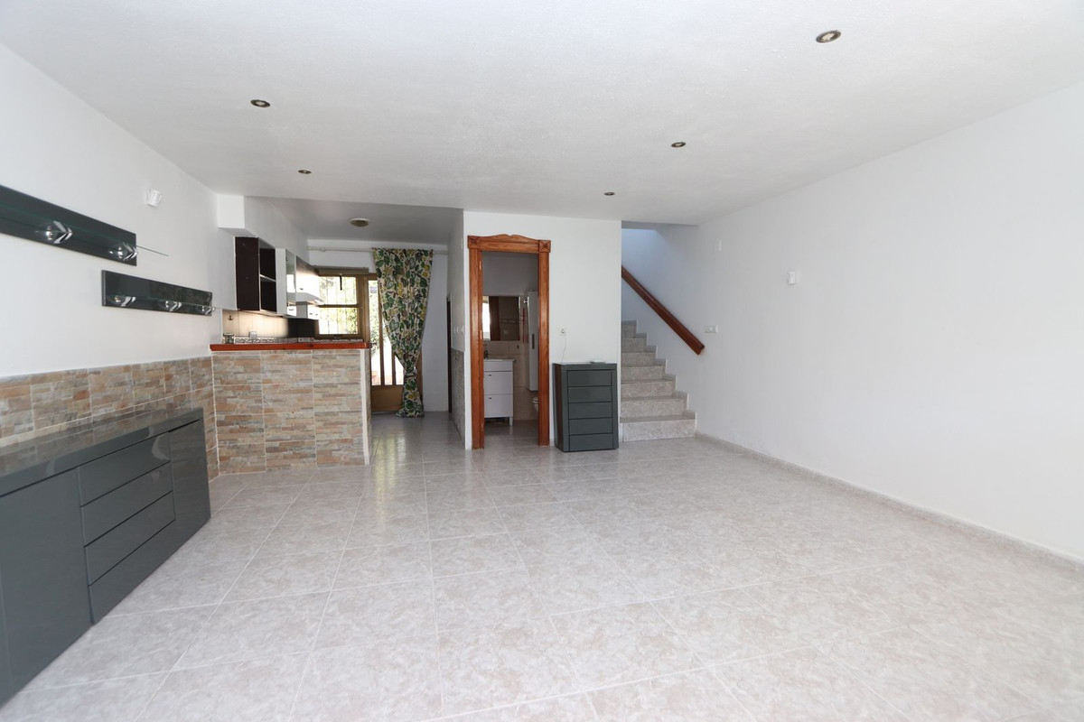 Se vende Pareada de 3 dormitorios en Costa Blanca, Alicante, España
