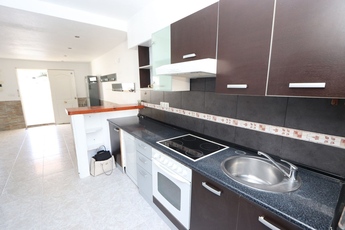 Se vende Pareada de 3 dormitorios en Costa Blanca, Alicante, España